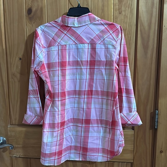 Foxcroft NYC wrinkle free button down - Picture 5 of 7